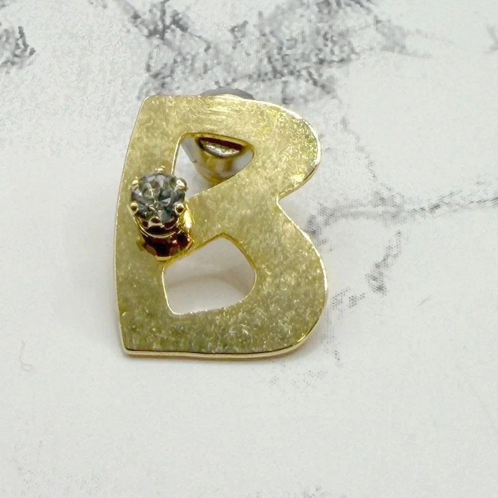 Gold Tone Letter B‎ Rhinestone Initial Lapel Pin Brooch Small 5/8